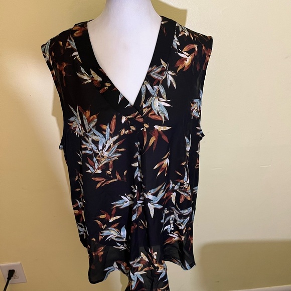 Nue Options Black Blue Brown and White Sleeveless Blouse Relaxed Notched Collar - Picture 1 of 5